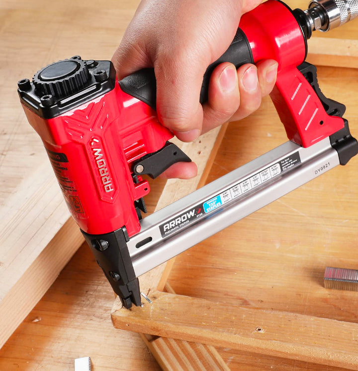 Arrow Pneumatic Staple Gun, Oil-Free Upholstery Stapler